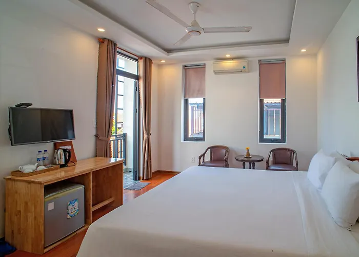 An Bang Beach Dolphin Homestay